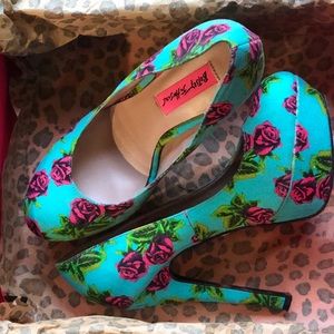 Betsey Johnson DISKKO heel aka rock & roll goddess